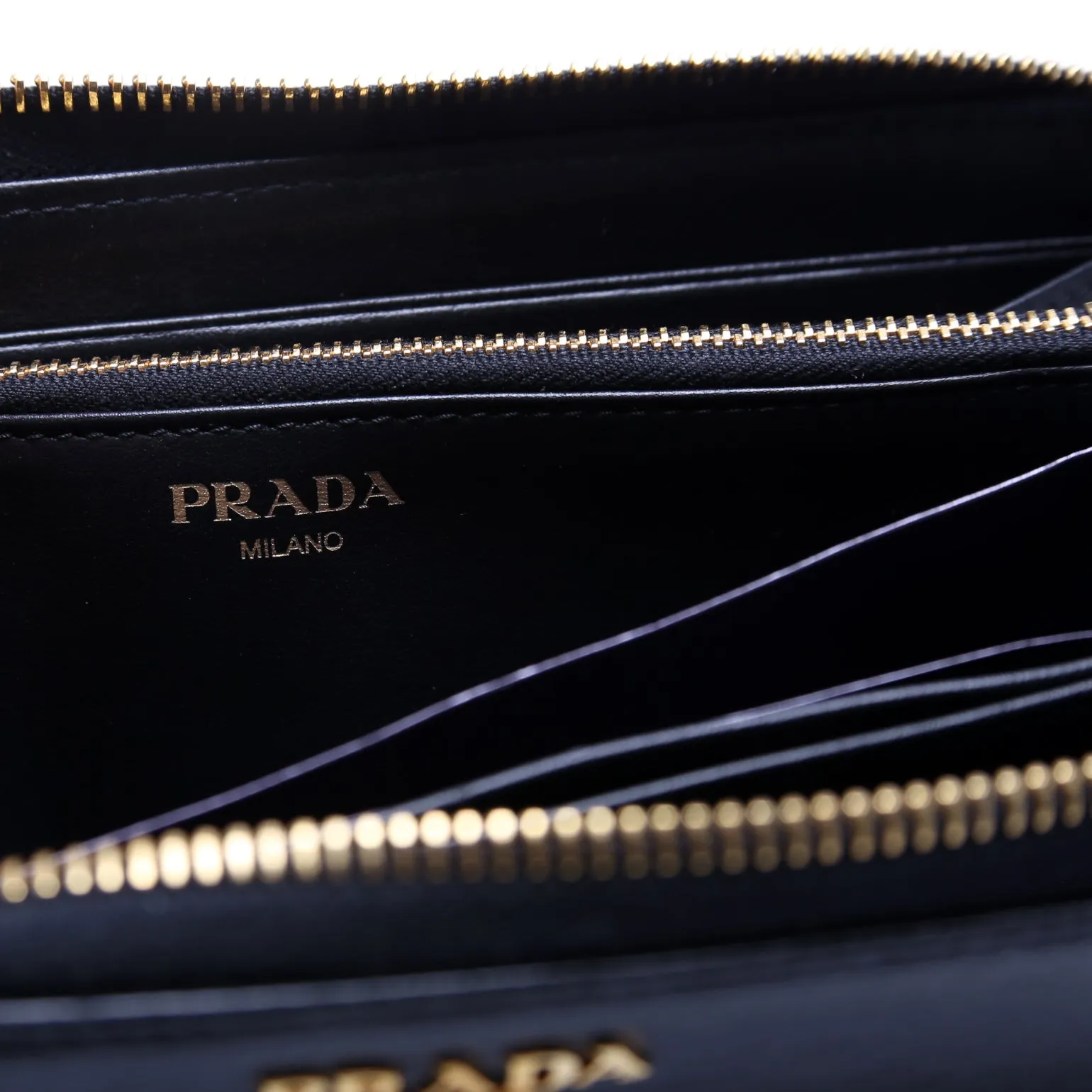 1ML506 Vitello Move Zip Around Long Wallet Black