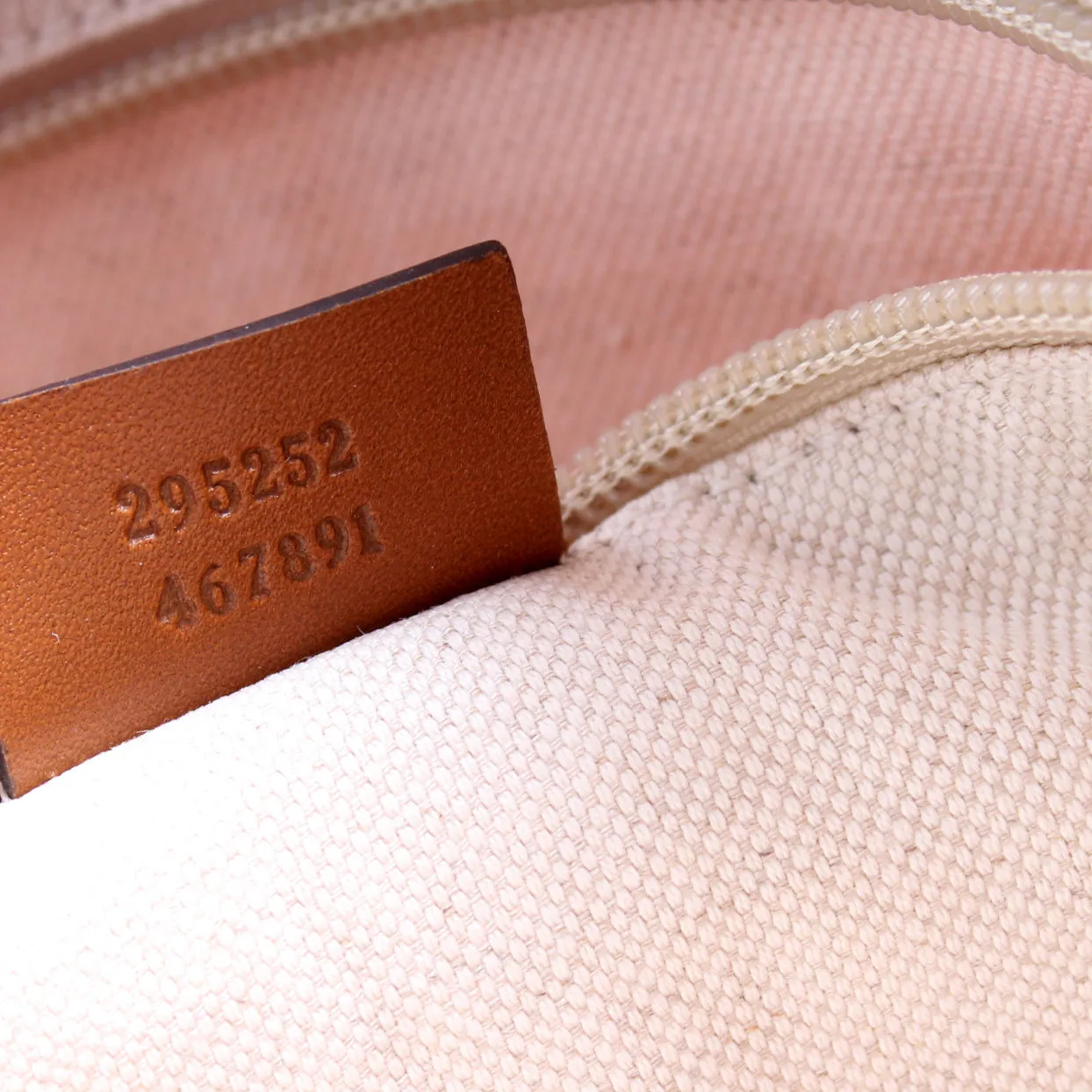 295252 GG Nylon Large Tote
