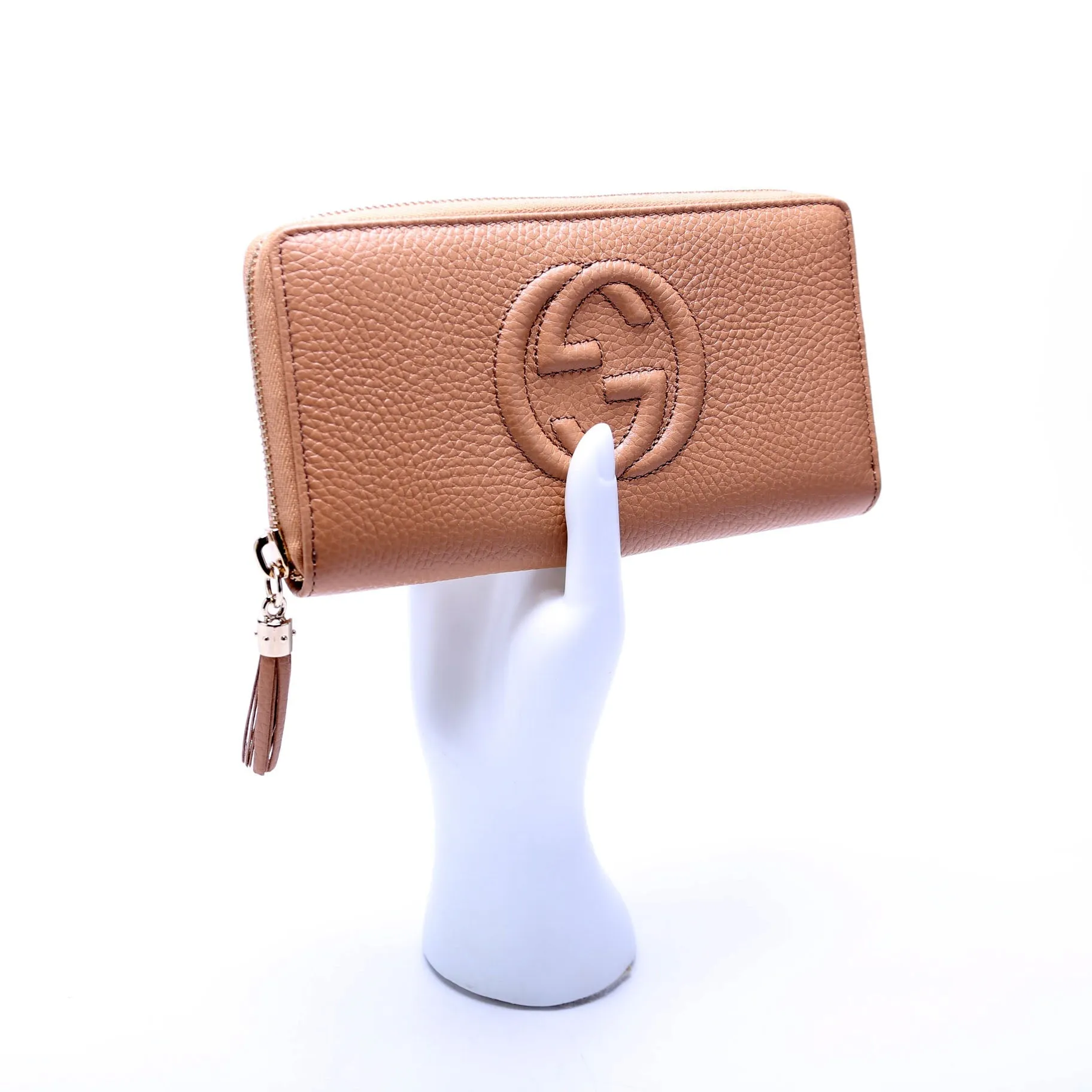 598187 Soho Zip Around Wallet Tan