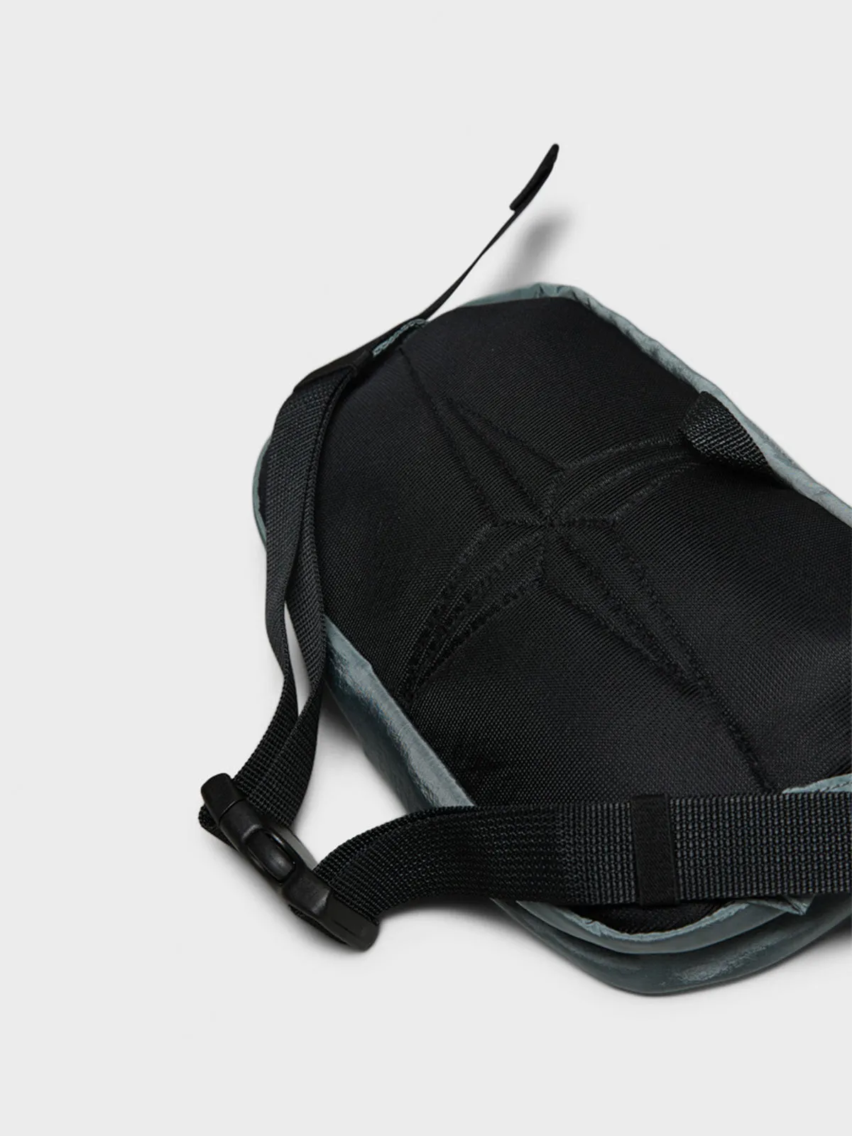91576 Marsupio Bag in Grey Green