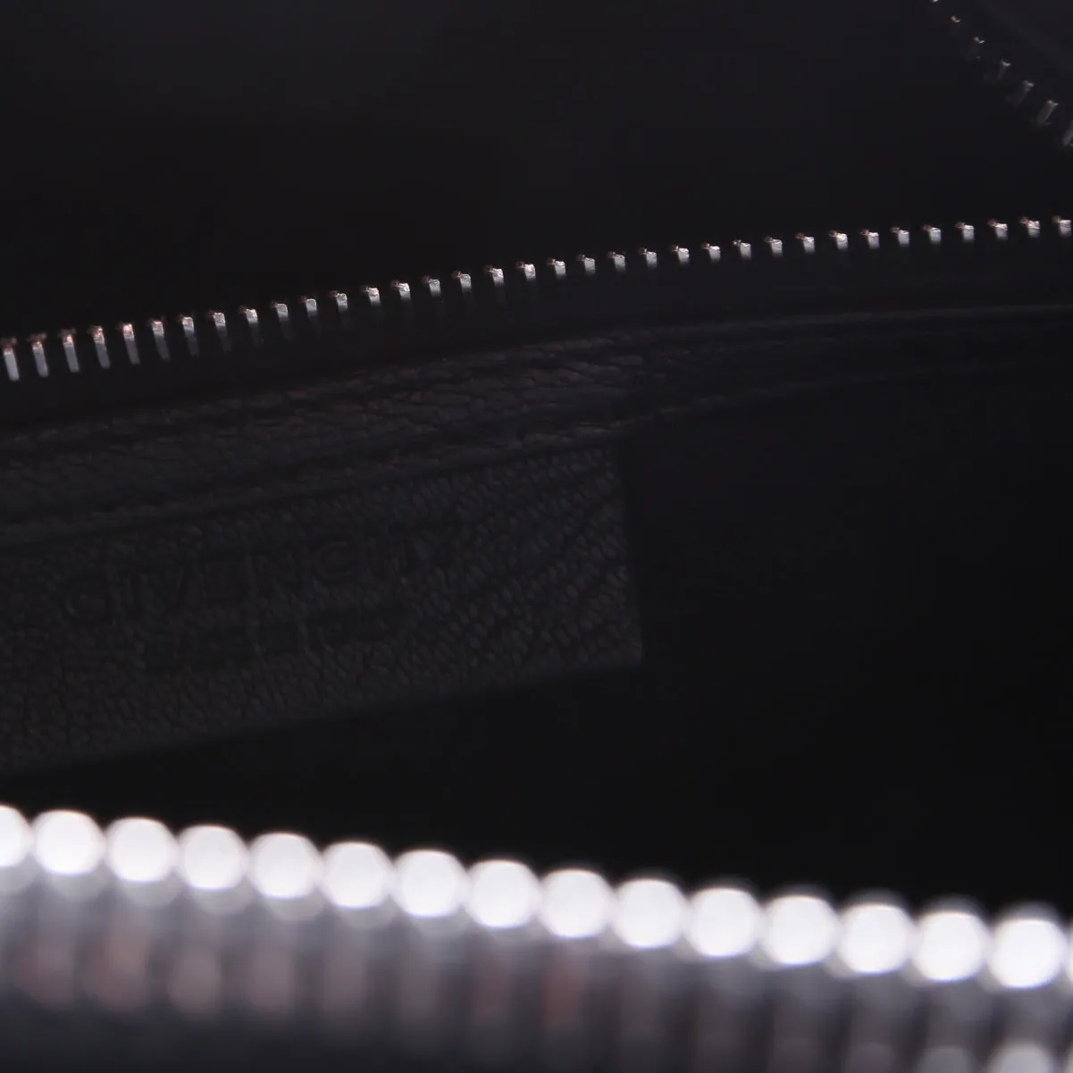 Antigona Satchell Small Black