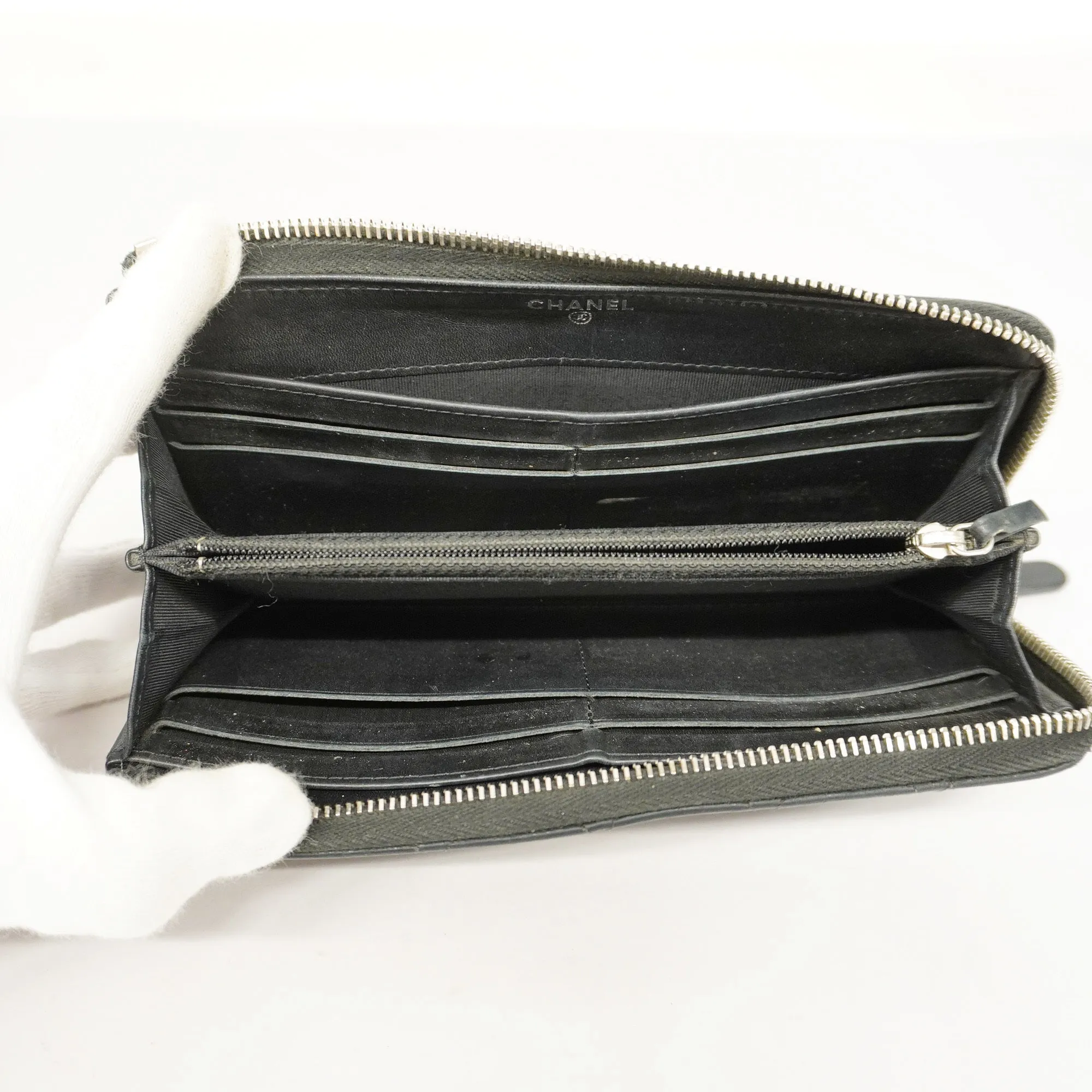 CHANEL   Matelasse Long Wallet Silver Metal Fittings Women's Caviar Leather