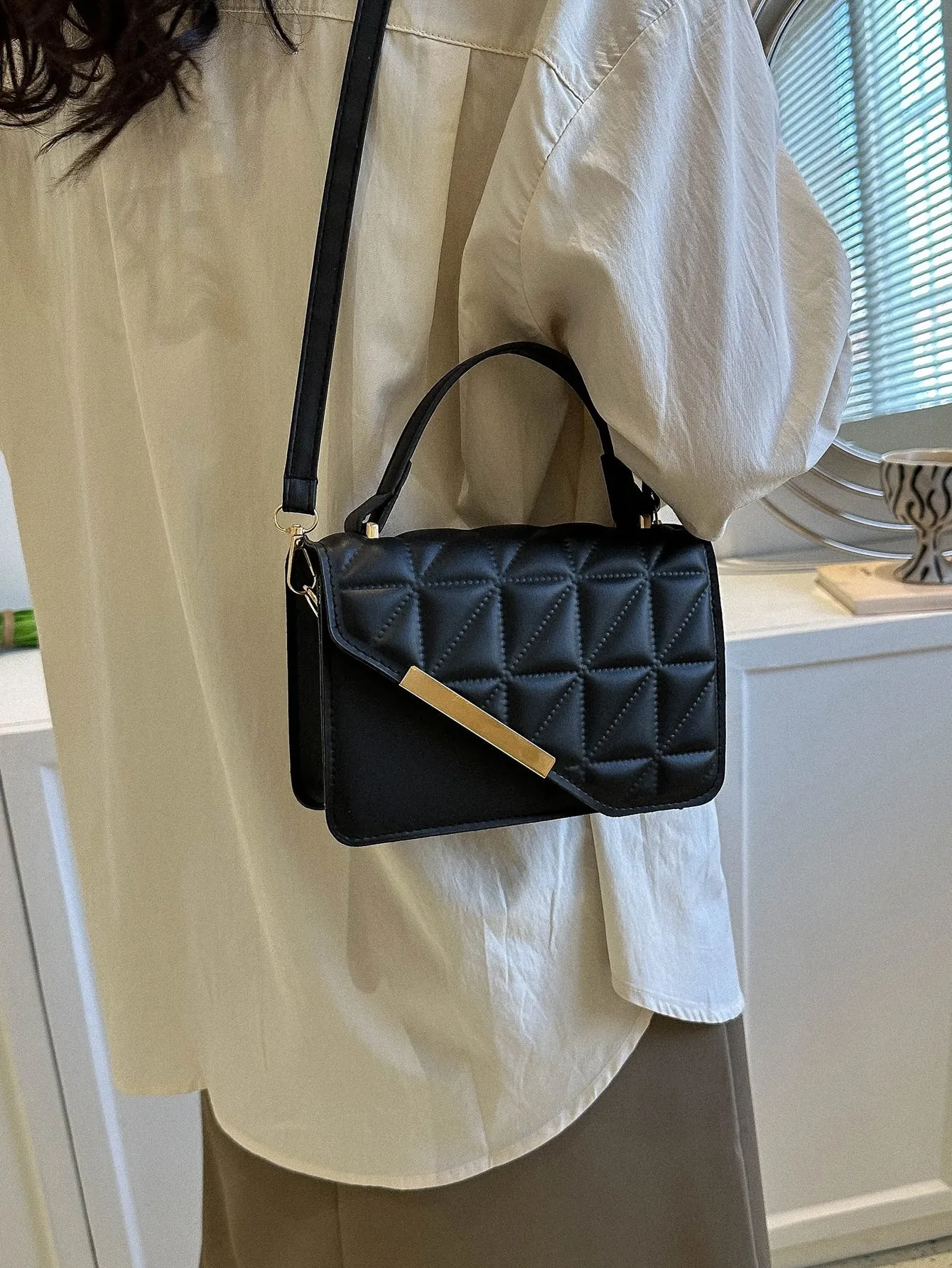 Exquisite,Elegant Portable Mini Stylish Flap Top Handle Bag With Adjustable Shoulder Strap For Female,For Lady Best Personalized Gifts For Women, Mom & Girlfriends