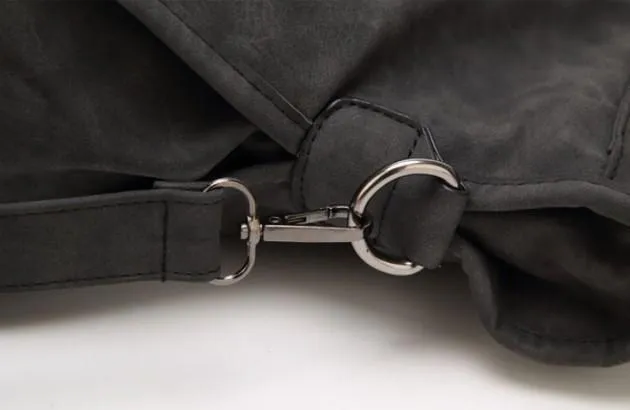 High Capacity Stylish Handbag With Tassel Keychain