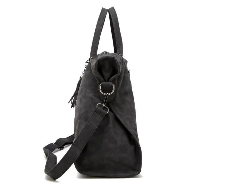 High Capacity Stylish Handbag With Tassel Keychain