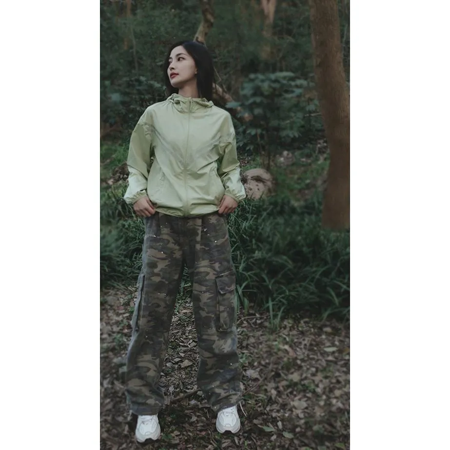 Lightweight Soft Hooded Windbreaker