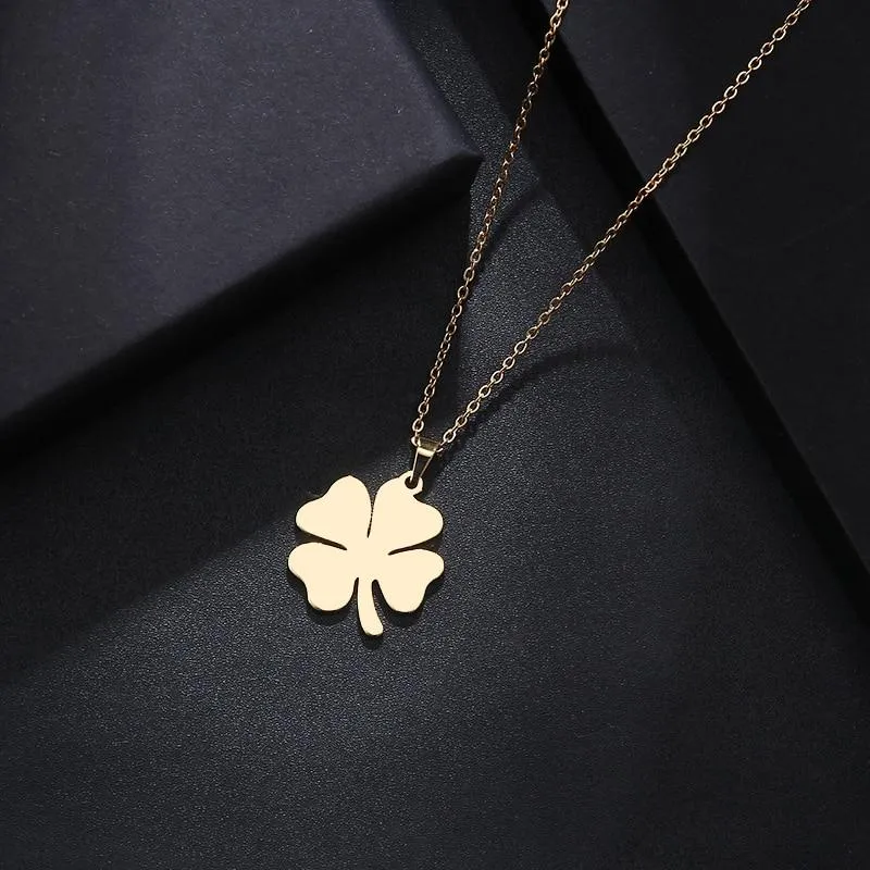 Lover's Clover Necklace For Women Fashionable Jewelry