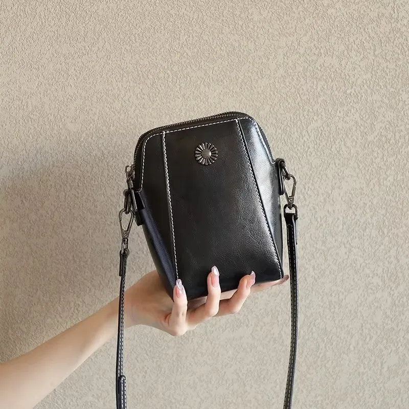 Luxe Leather Square Thread Pattern Shoulder Bag