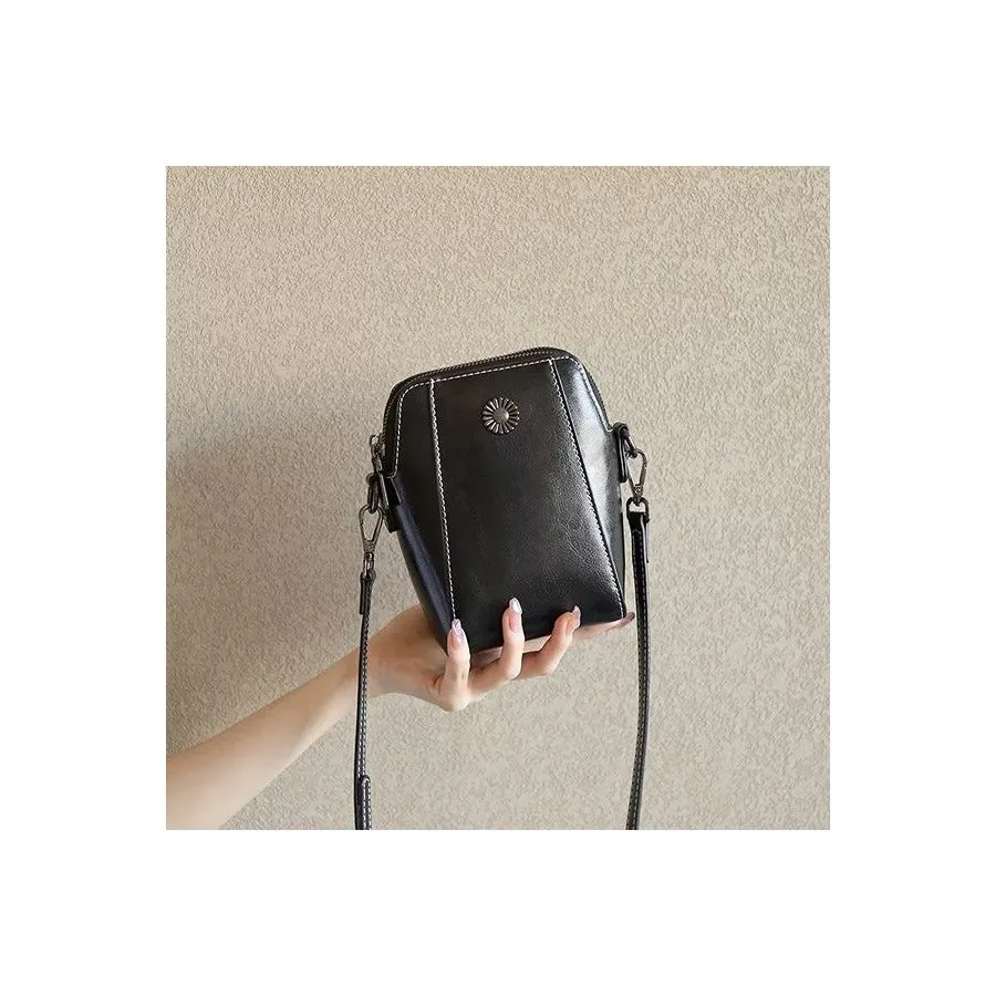 Luxe Leather Square Thread Pattern Shoulder Bag