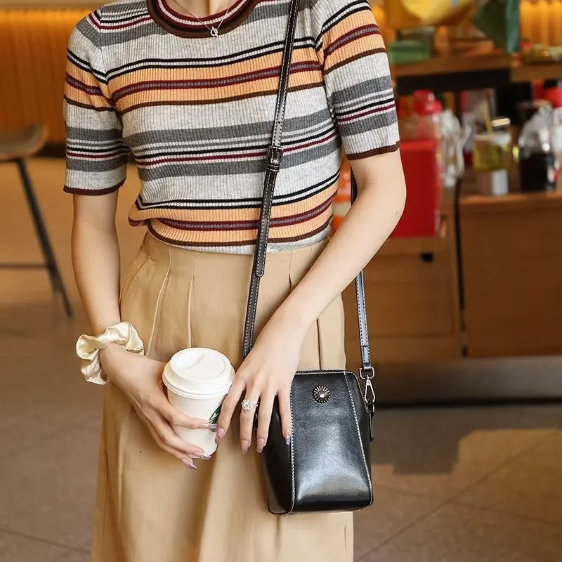 Luxe Leather Square Thread Pattern Shoulder Bag