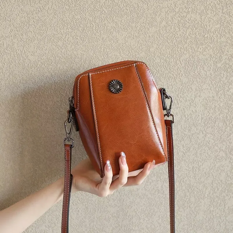 Luxe Leather Square Thread Pattern Shoulder Bag