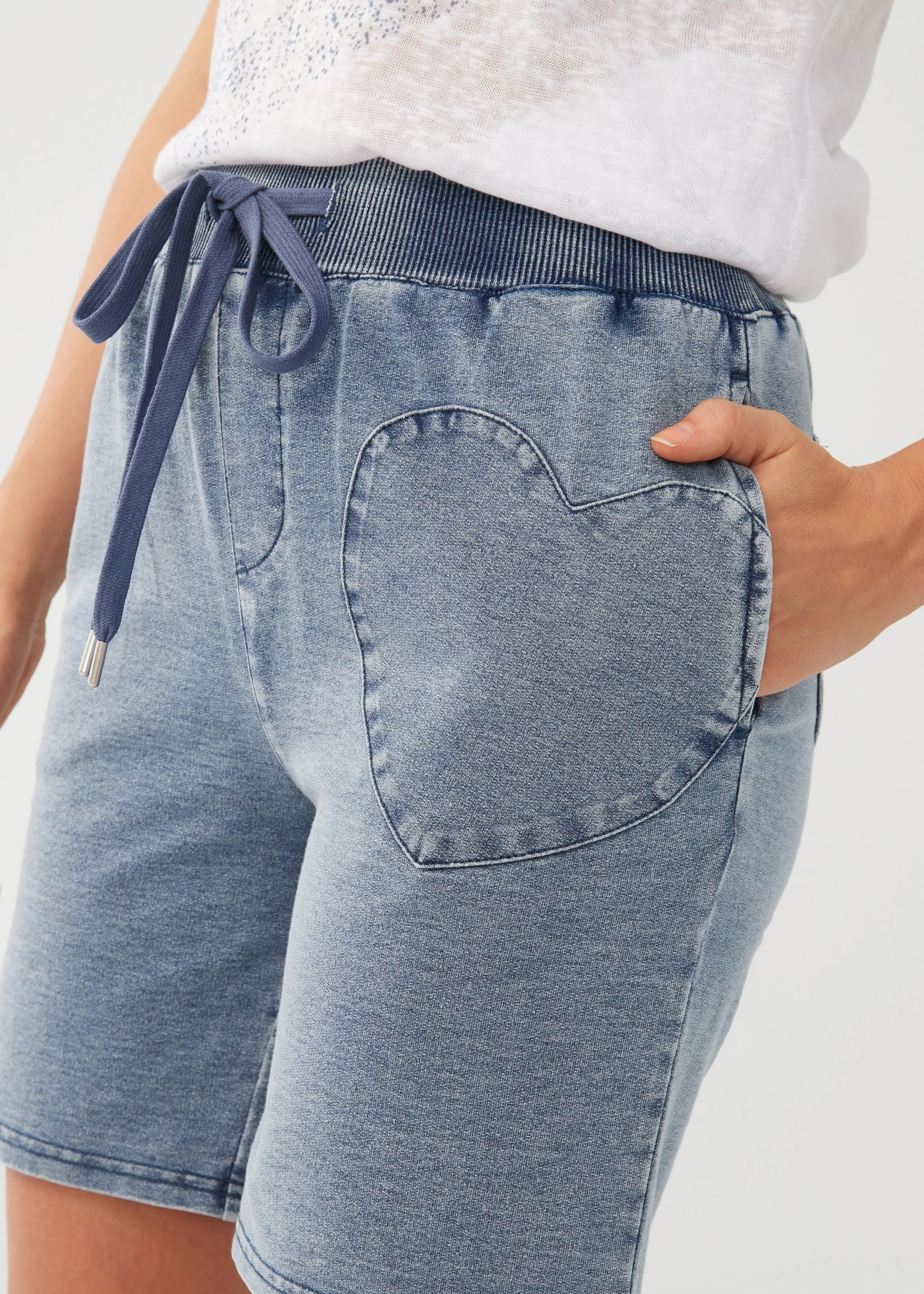 Pull-On Short With Self Applique