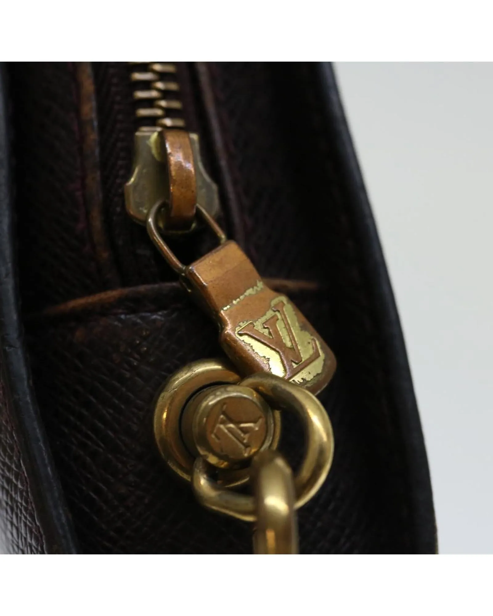 Stylish Taiga Clutch Bag
